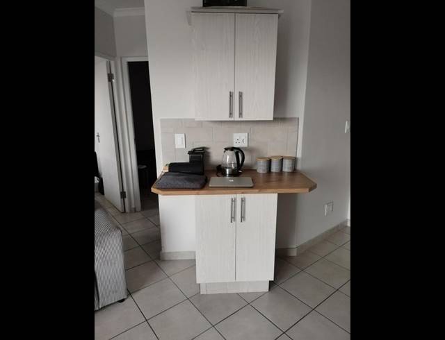 2 BEDROOM APARTMENT FOR SALE IN HAGLEY
